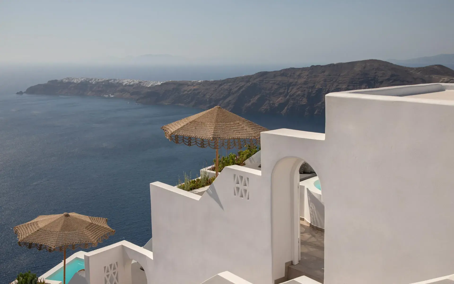 Lukas Aethereal Living Suites Santorini
