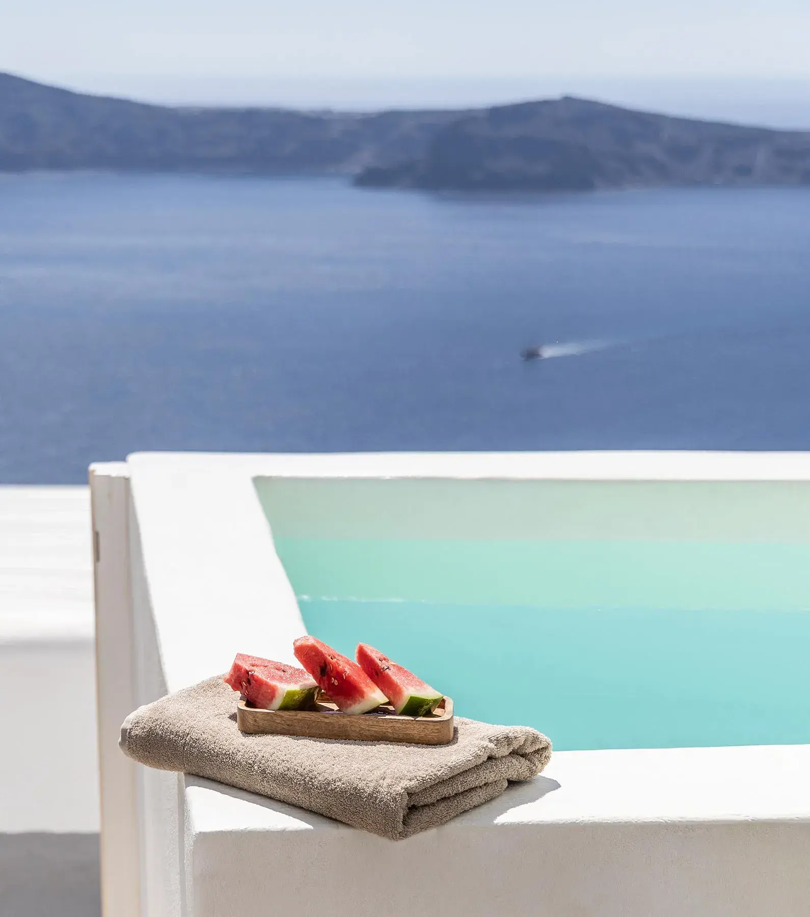 Suite with Outdoor Heated Jacuzzi